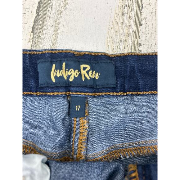 Indigo Rein Juniors 17 Dark Wash Distressed Mid Rise Denim Shorts - Picture 4 of 4